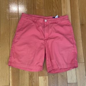 Vineyard Vines shorts red size 35